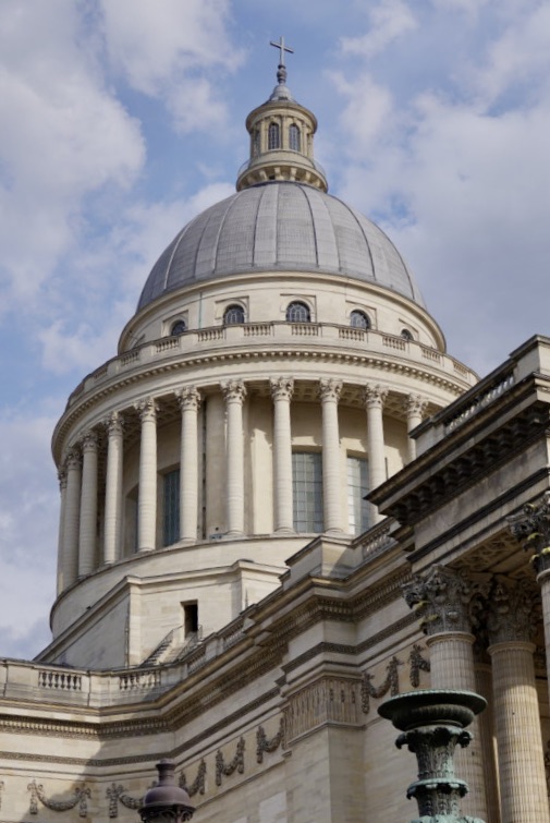 Ambiance artistique dans les rues de Montmartre